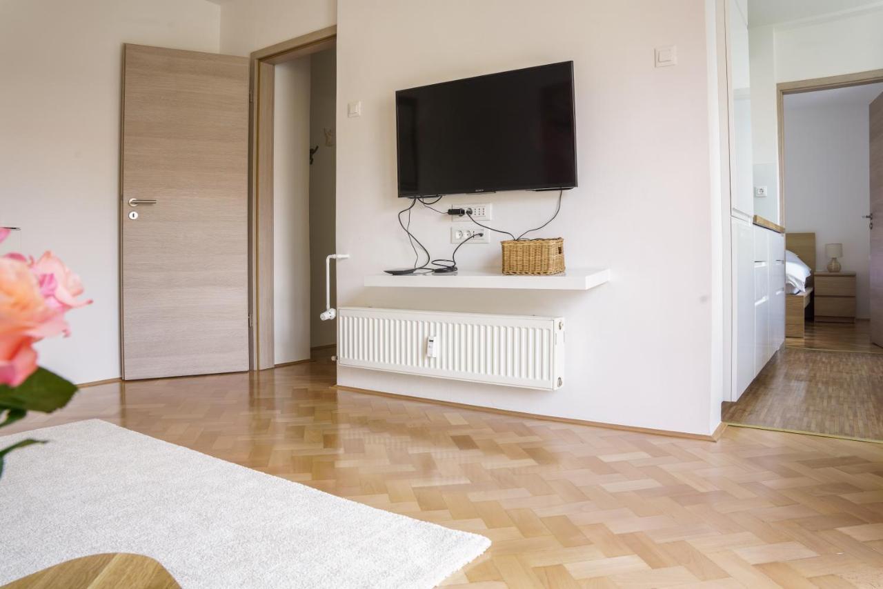 Bright Apartment Λιουμπλιάνα Εξωτερικό φωτογραφία